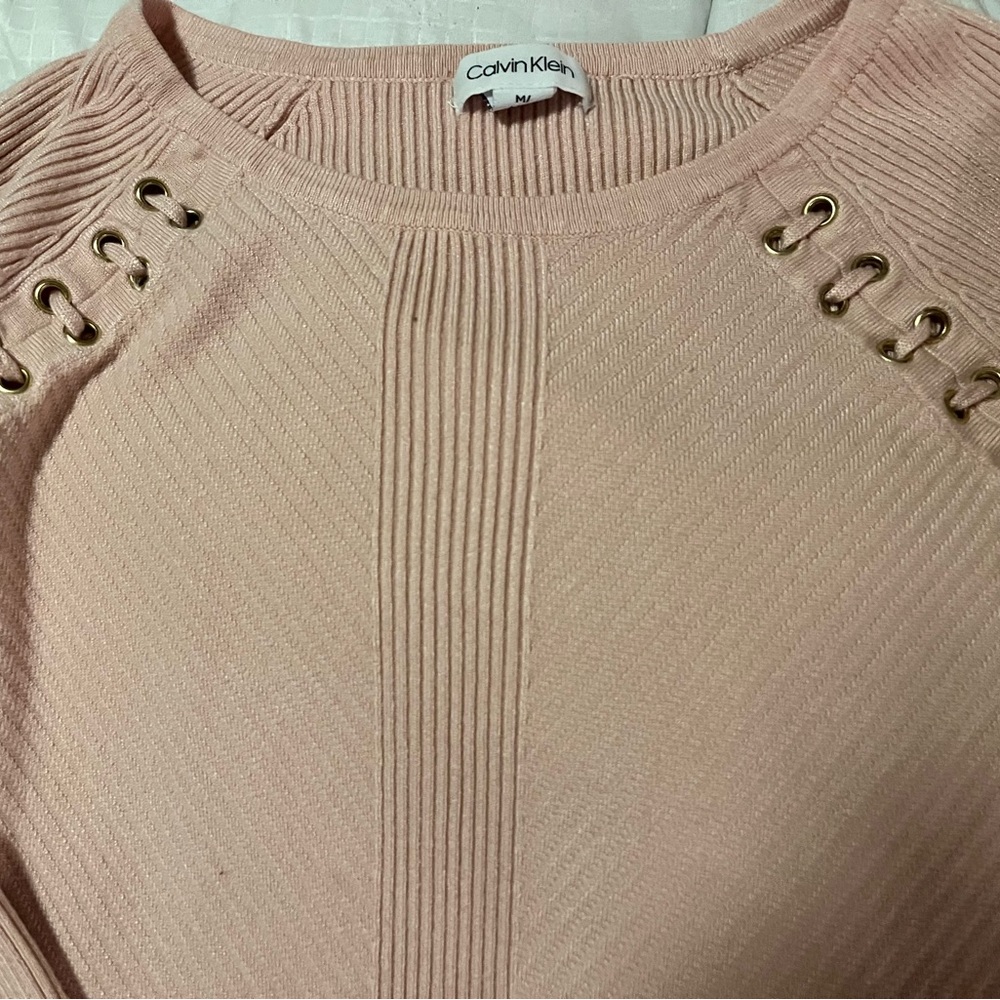 Calvin Klein sweater, pink size Medium.